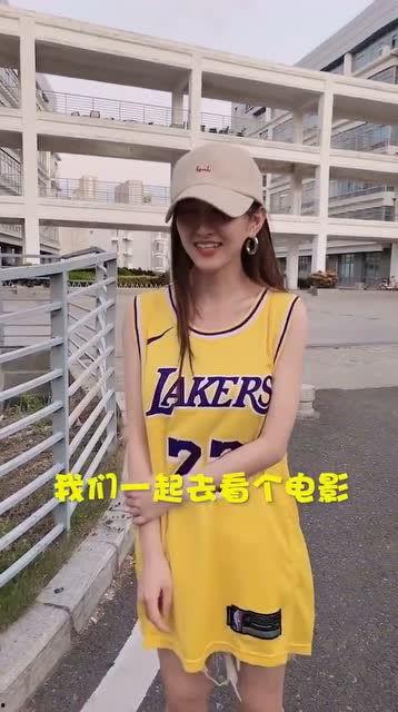 打篮球女生网红吃瓜视频,一场青春与潮流的碰撞 第3张 打篮球女生网红吃瓜视频,一场青春与潮流的碰撞 第3张