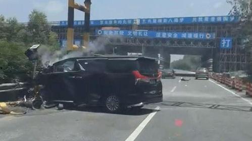 德阳车祸爆料新闻最新消息,悲剧现场细节披露,调查结果即将公布 第3张 德阳车祸爆料新闻最新消息,悲剧现场细节披露,调查结果即将公布 第3张